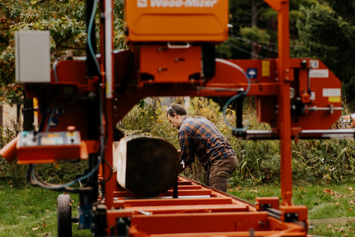 Sawmilling in progress
